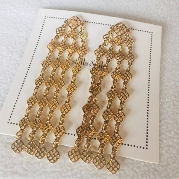 :: S&D [Retired] Gold Devon Shoulder Dusters - Picture 4 of 8